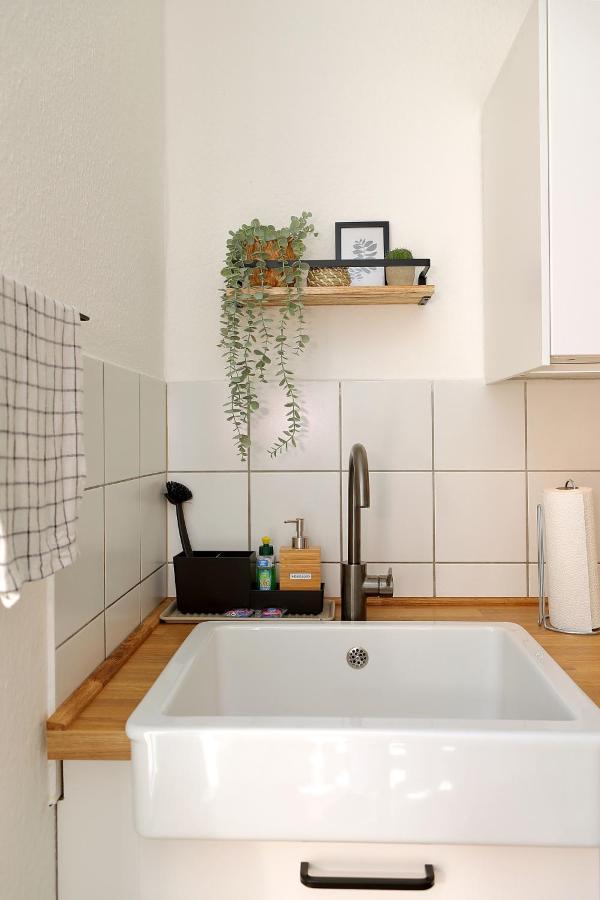 *City, Naehe Hbf, Kingsizebetten, Fitnessecke* Duisburg Exterior foto